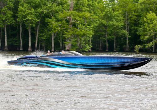 Skater Powerboats 388