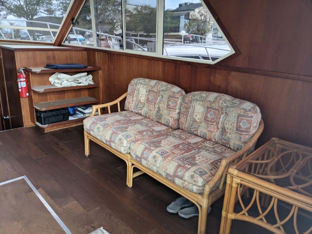 Chris-Craft 382 Commander 38'