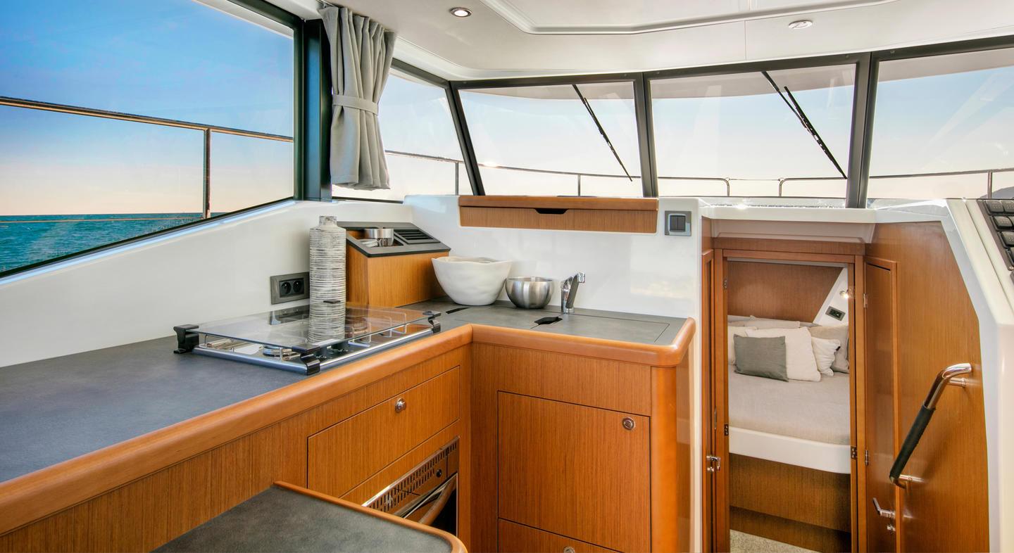 Beneteau Swift Trawler 35'